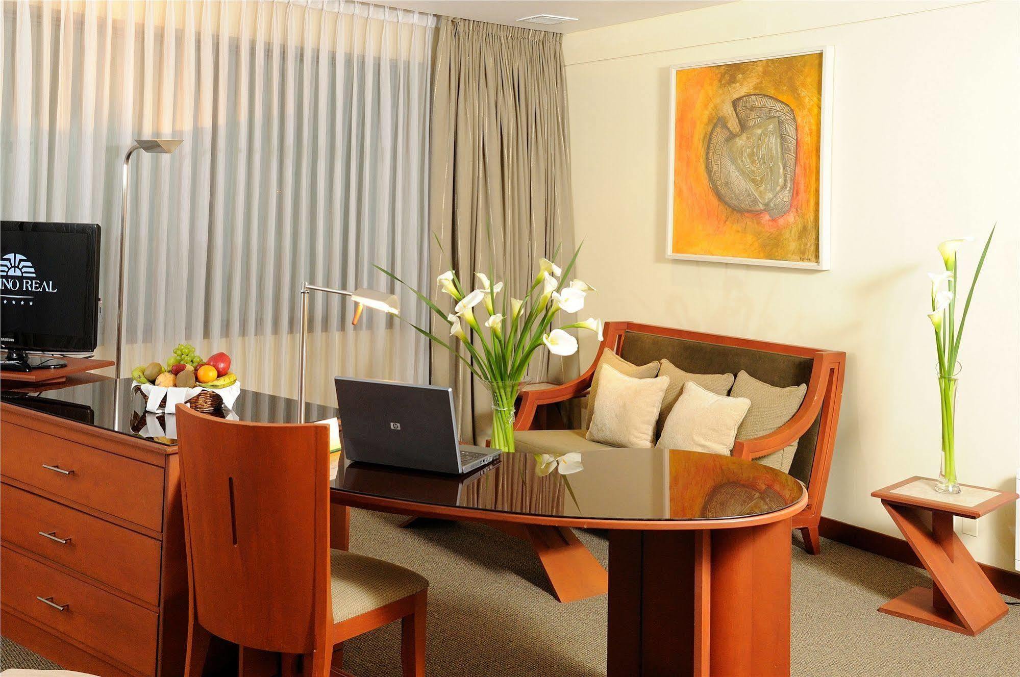 Camino Real Hotel